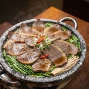 돌 1++차돌수육 메뉴 사진(네이버)