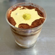 피스타치오크림라떼 메뉴 사진(네이버)