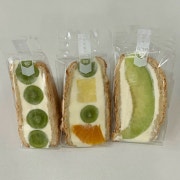 다쿠아즈 후르츠 산도 메뉴 사진(네이버)