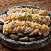 돌 한돈가브리 마늘보쌈 메뉴 사진(네이버)