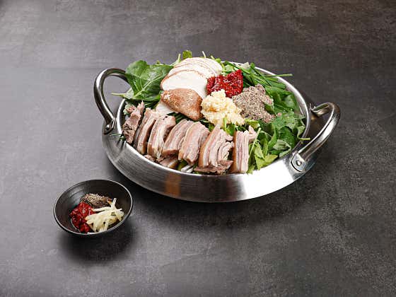 한방 흑염소 전골 1인분 메뉴 사진(네이버)