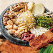 맘모스 특 모듬 1kg 메뉴 사진(네이버)