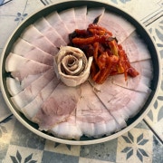 냉제육 메뉴 사진(네이버)