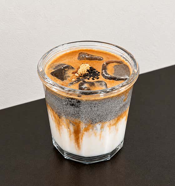 [COFFEE] 흑임자크림라떼 메뉴 사진(네이버)