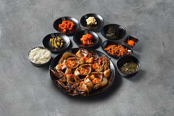 프리미엄 연평도 암꽃게정식 메뉴 사진(네이버)