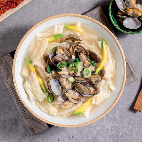 바지락 손수제비 메뉴 사진(네이버)