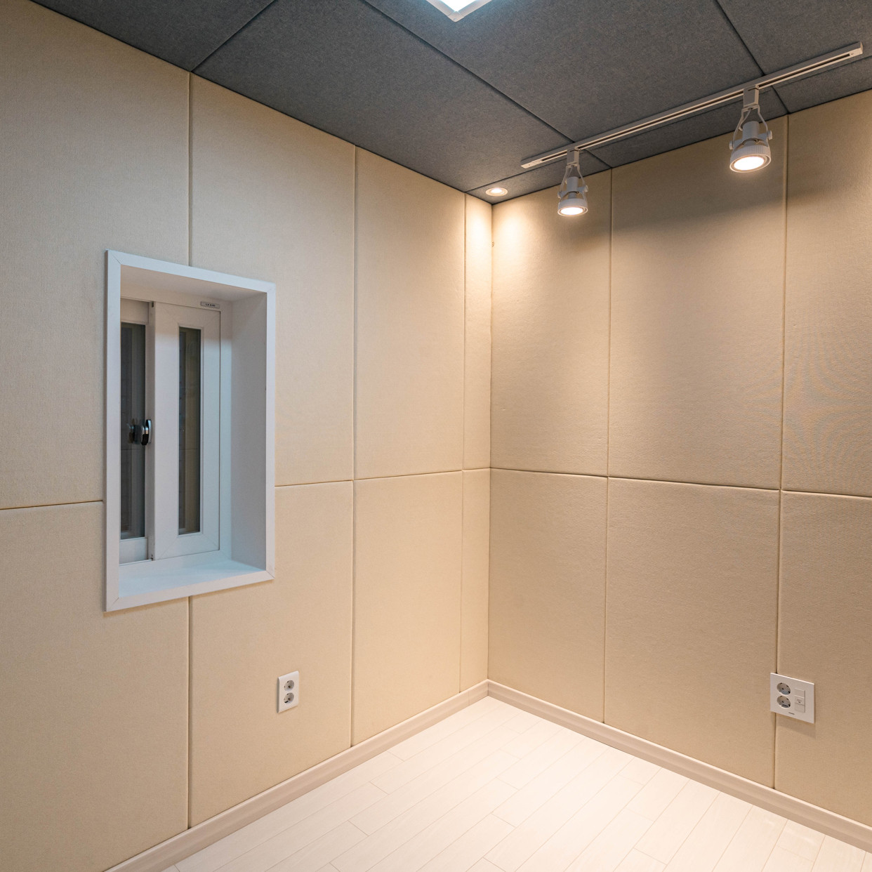 Studio image 2