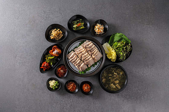 뽕나무집 보쌈 만두전골