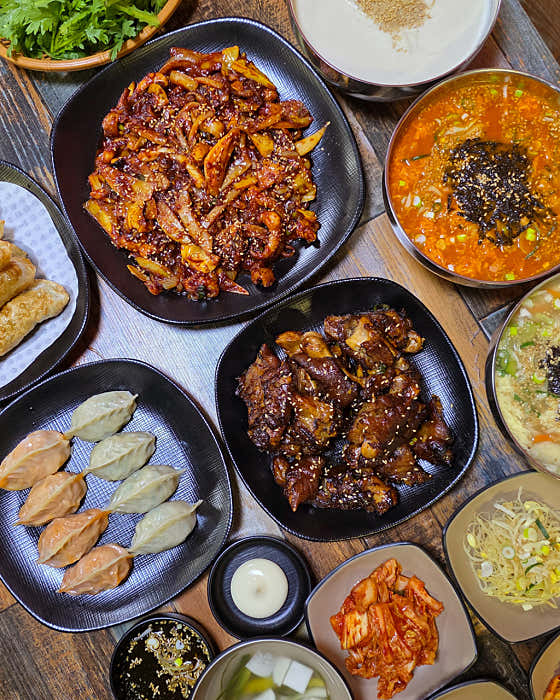 명호공주얼큰이칼국수 쭈꾸미 금천점