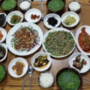 모듬정식(2인이상) 메뉴 사진(네이버)