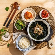 소고기미역국 정식 메뉴 사진(네이버)