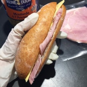 바게트샌드위치(잠봉뵈르/바질비프) 메뉴 사진(네이버)