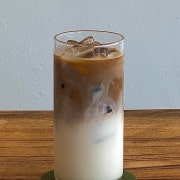바닐라빈 라떼 메뉴 사진(네이버)