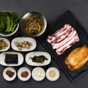 한돈 생삼겹살 메뉴 사진(네이버)