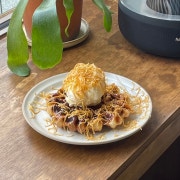 브라운치즈크로플 메뉴 사진(네이버)