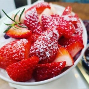 생딸기빙수 메뉴 사진(네이버)