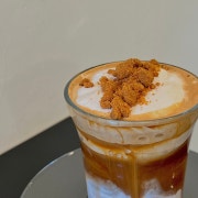 너츠크림라떼 메뉴 사진(네이버)