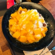 눈꽃망고빙수 메뉴 사진(네이버)