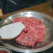 한우 등심 메뉴 사진(네이버)