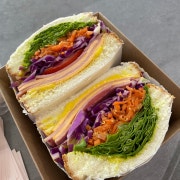 당근라페 햄 치즈 샌드위치 메뉴 사진(네이버)