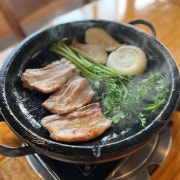 팔공산 미나리 삼겹 돌솥밥 메뉴 사진(네이버)