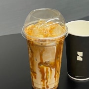 솔티드카라멜라떼 메뉴 사진(네이버)