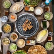 돼지갈비(200g) 메뉴 사진(네이버)