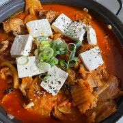 돼지김치찌개 메뉴 사진(네이버)