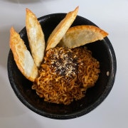 만두와불닭볶음면 메뉴 사진(네이버)