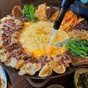 차돌 구절판 구이(중) 메뉴 사진(네이버)