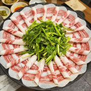 차돌 구절판 구이(대) 메뉴 사진(네이버)