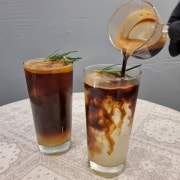 웨일 아메리카노 메뉴 사진(네이버)