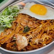 삼겹살 야끼소바 메뉴 사진(네이버)