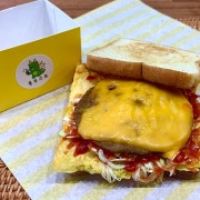 떡갈비토스트 메뉴 사진(네이버)