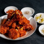매콤새콤달콤Hot치킨 메뉴 사진(네이버)