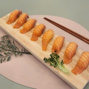 생연어초밥 8p 메뉴 사진(네이버)