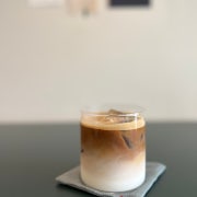 카페라떼(hot/ice) 메뉴 사진(네이버)