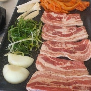 삼겹살(180g국내산) 메뉴 사진(네이버)