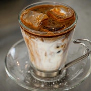 널어스시그니처라떼(only ICE) 메뉴 사진(네이버)