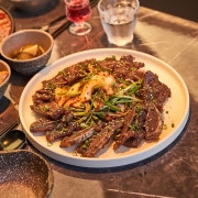 LA양념갈비와 오이부추무침 메뉴 사진(네이버)