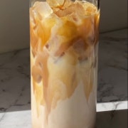 바닐라라떼 메뉴 사진(네이버)