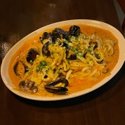 매콤 치즈 볶음 누들 메뉴 사진(네이버)