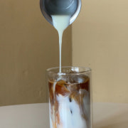 돌체 라떼 (연유 라떼) 메뉴 사진(네이버)