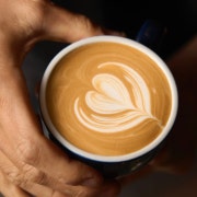 Latte(milk/soy) 메뉴 사진(네이버)
