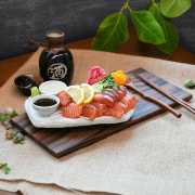 숙성 연어 사시미 메뉴 사진(네이버)