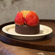 딸기 쇼콜라 퐁당바움 메뉴 사진(네이버)