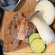 수비드 목살 200G 메뉴 사진(네이버)