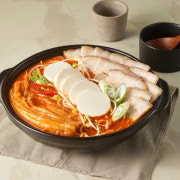 돔베김치전골 메뉴 사진(네이버)