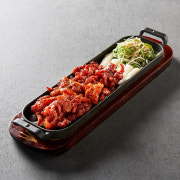 석쇠무뼈닭발 메뉴 사진(네이버)
