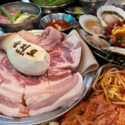 돼지한근 메뉴 사진(네이버)
